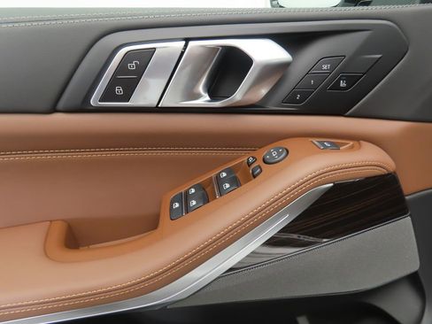 New 2026 BMW X5 xDrive40i w/ M Sport Package image 22