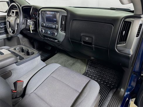 Used 2018 Chevrolet Silverado 1500 LT w/ Texas Edition image 25