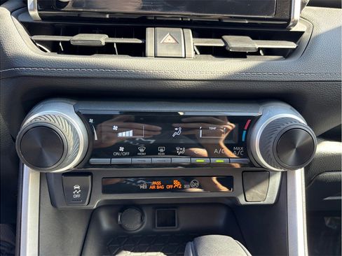 Used 2023 Toyota RAV4 LE image 24