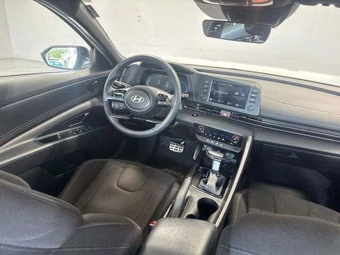 Used 2025 Hyundai Elantra Sport FWD image 22