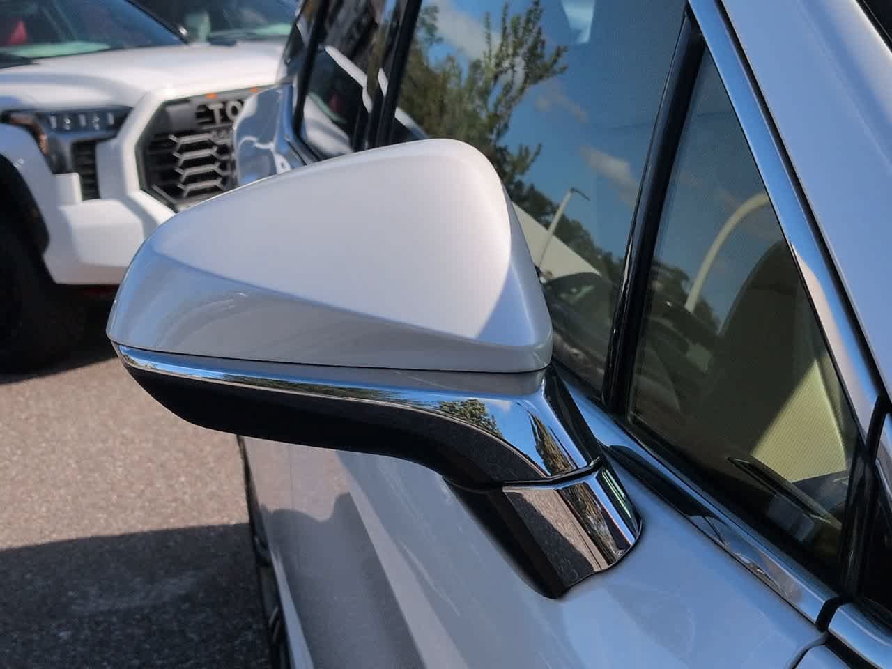 Used 2020 Lexus RX 350L FWD w/ Premium Package image 12