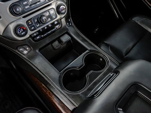 Used 2019 GMC Yukon SLT w/ Open Road Package image 25