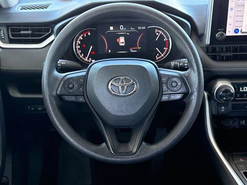 Used 2024 Toyota RAV4 XLE FWD image 22