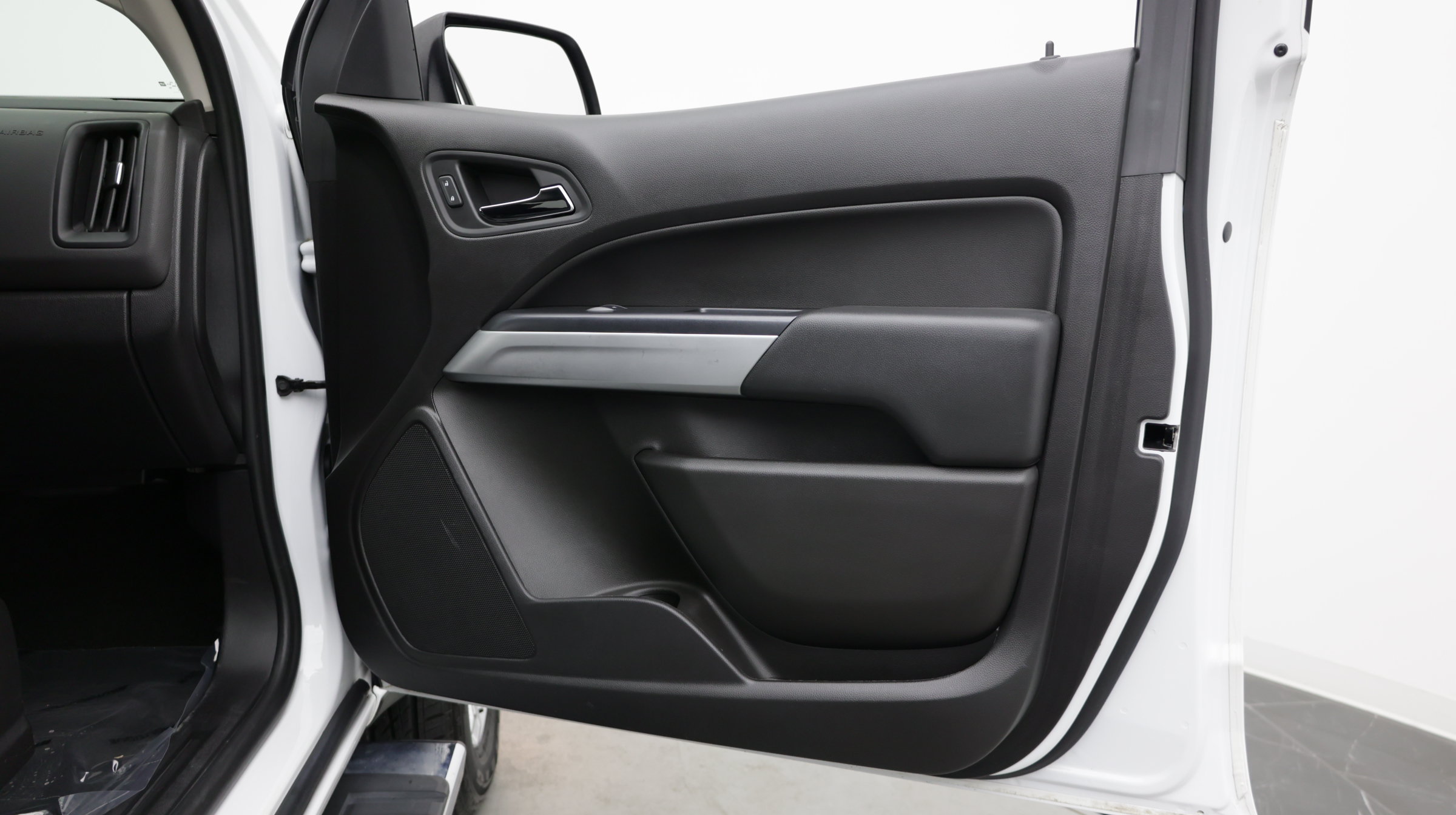 Used 2018 Chevrolet Colorado LT w/ Luxury Package, Chrome RWD image 34