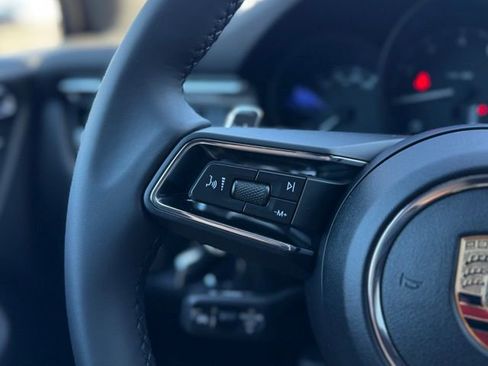 New 2026 Porsche Macan image 20