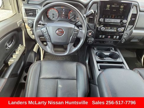 Used 2024 Nissan Titan PRO-4X w/ Pro-4x Convenience Package AWD/4WD image 15