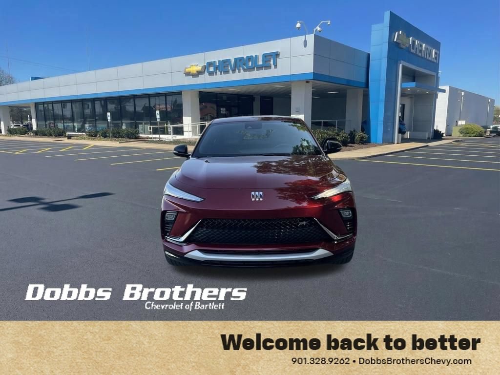 Used 2024 Buick Envista Sport Touring w/ Convenience I Package FWD image 2