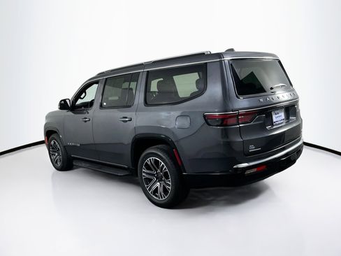 Used 2022 Jeep Wagoneer Series III w/ Flexible Seating Group image 7