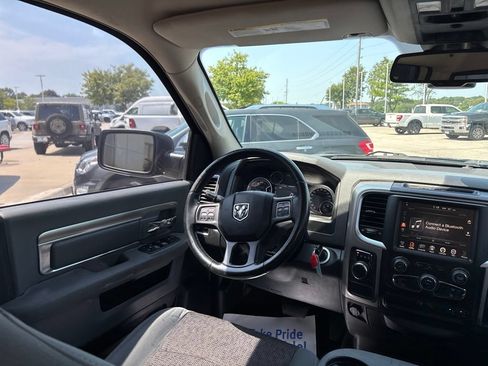 Used 2016 RAM 1500 Big Horn RWD image 24