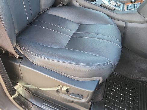 Used 2015 Land Rover LR4 image 16