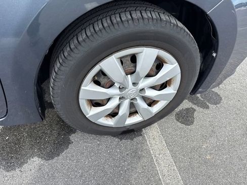 Used 2016 Toyota Corolla LE image 11