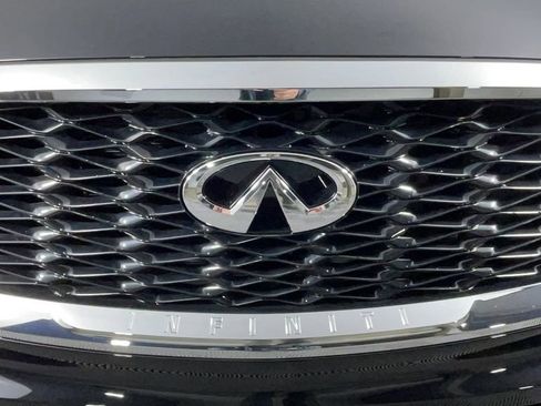 New 2025 INFINITI QX60 Pure image 10