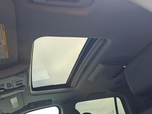 Used 2015 Chevrolet Tahoe LTZ AWD/4WD image 14