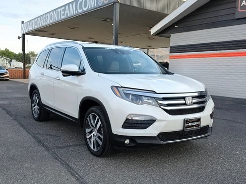 Used 2018 Honda Pilot Touring image 7