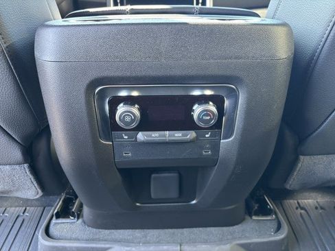 New 2026 GMC Yukon XL Denali image 37