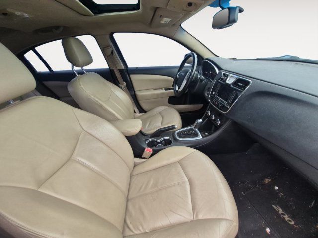 Used 2011 Chrysler 200 Limited FWD image 14