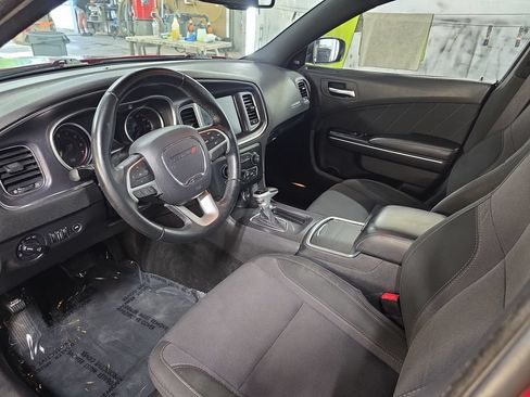Used 2016 Dodge Charger SXT w/ Navigation & Travel Group AWD/4WD image 15