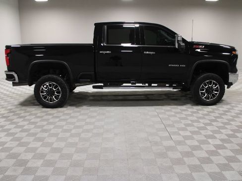 Used 2024 Chevrolet Silverado 2500 LTZ w/ LTZ Convenience Package AWD/4WD image 13