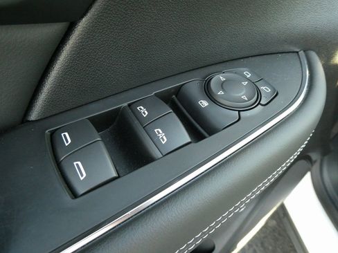 Certified 2023 Buick Envision Essence image 22