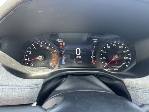 Used 2024 Jeep Compass Latitude AWD/4WD image 32