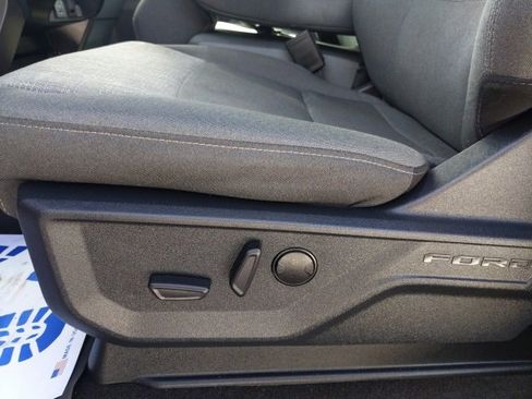 Certified 2022 Ford F150 XLT w/ Equipment Group 302A High image 31