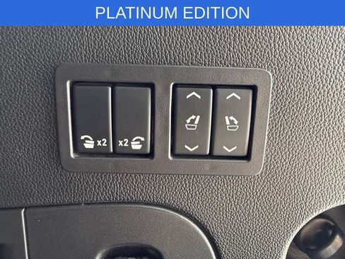 Used 2020 Cadillac Escalade Platinum AWD/4WD image 65