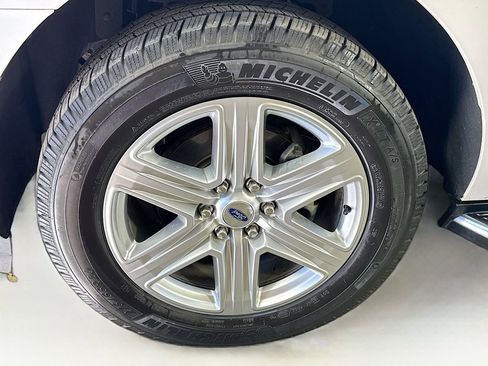 Used 2018 Ford Expedition Max XLT w/ Equipment Group 202A image 38