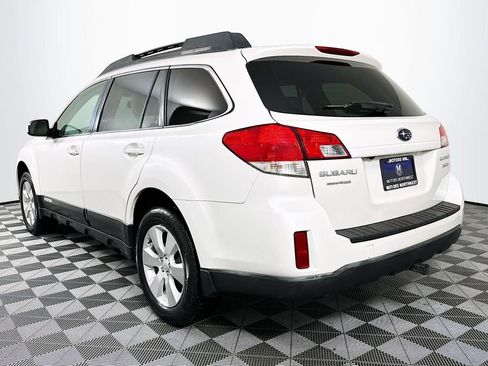Used 2010 Subaru Outback 3.6R Limited AWD/4WD image 7