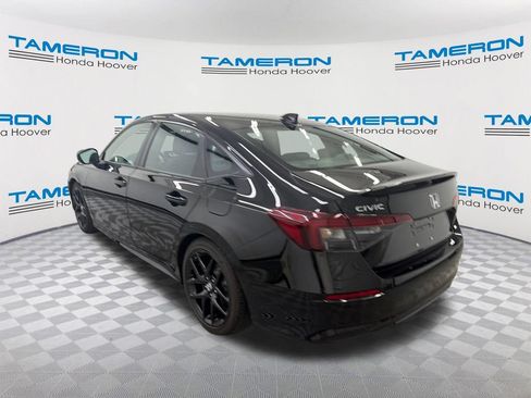Used 2025 Honda Civic Sport image 3