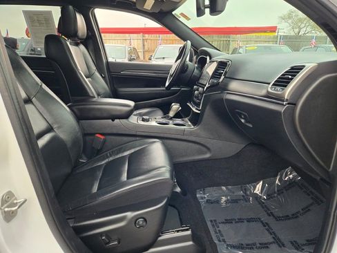 Certified 2021 Jeep Grand Cherokee Limited w/ Sun & Sound Group image 5