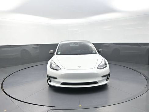 Used 2022 Tesla Model 3 Long Range AWD/4WD image 27