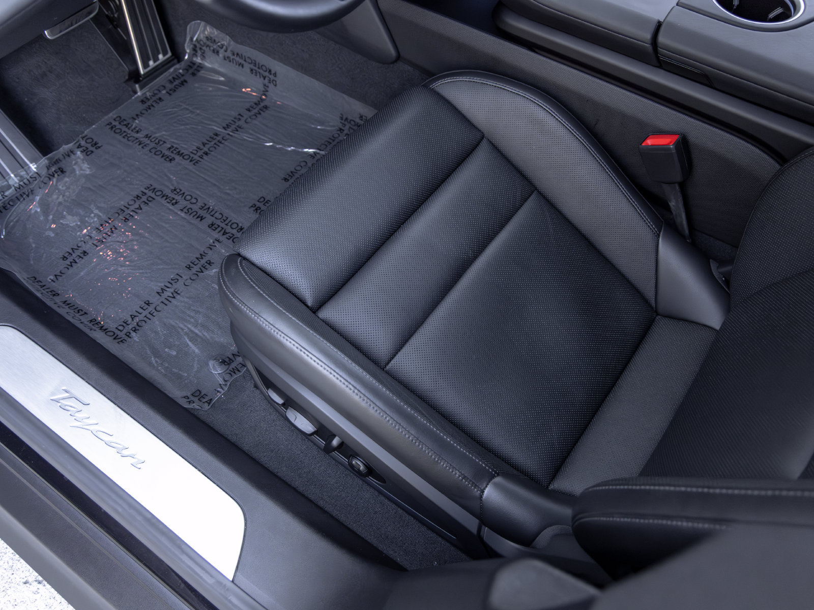 Certified 2025 Porsche Taycan RWD image 25