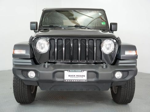 Used 2020 Jeep Wrangler Sport image 2