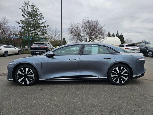 Used 2024 Lucid Air Touring image 4