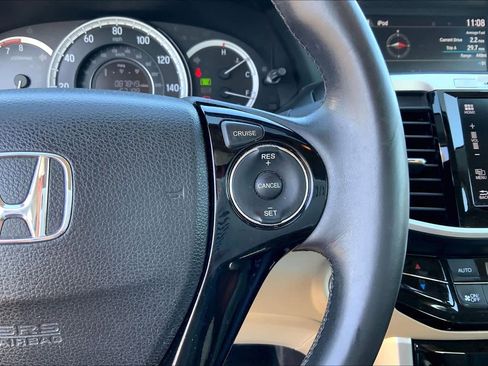 Used 2016 Honda Accord EX-L image 25