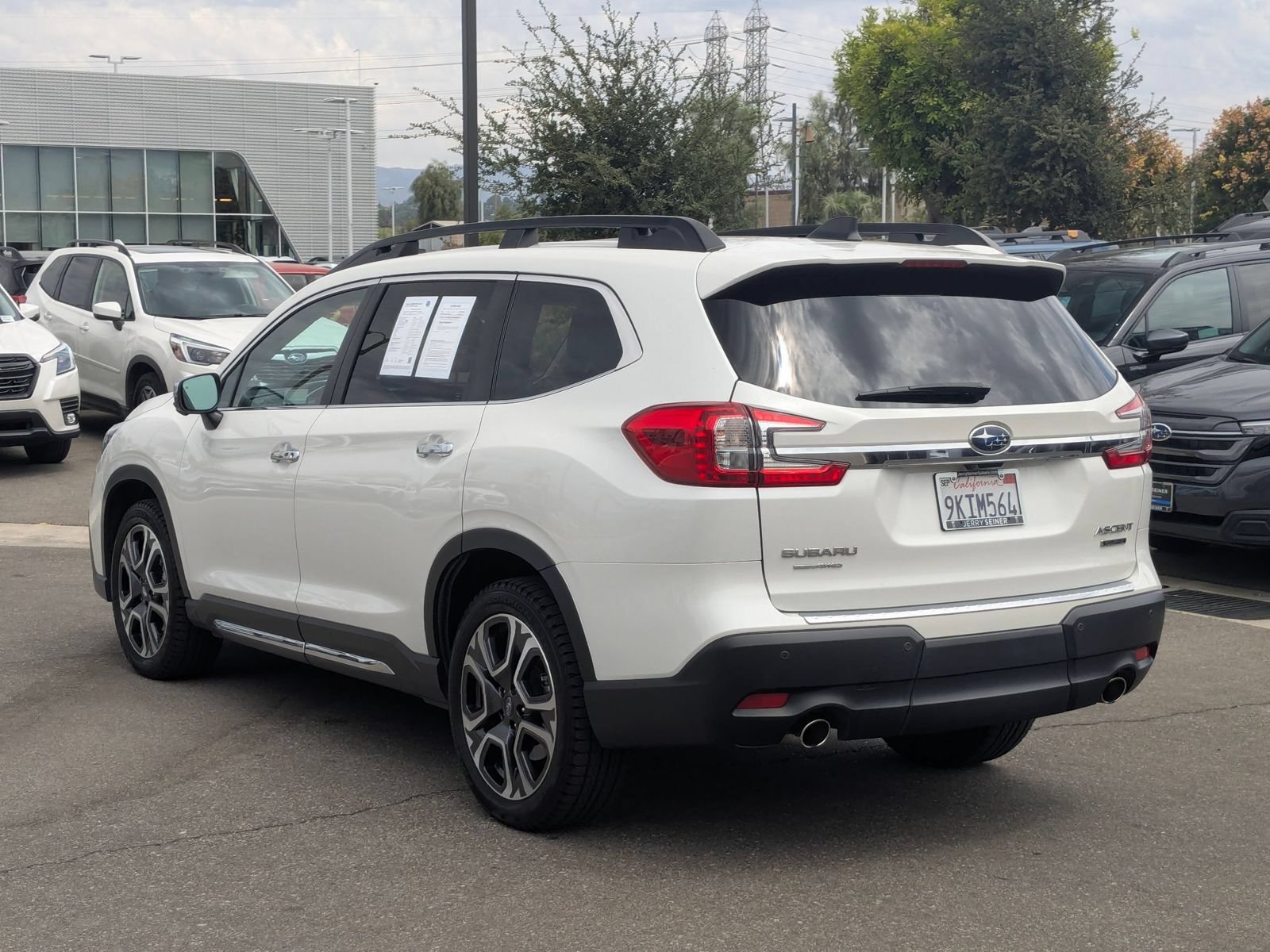 Certified 2023 Subaru Ascent Touring AWD/4WD image 3