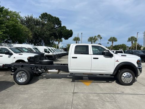 New 2026 RAM 5500 Tradesman w/ Chrome Appearance Group AWD/4WD image 6