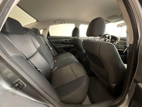 Used 2018 Nissan Altima 2.5 SR image 19