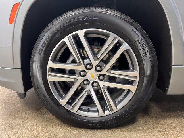Used 2023 Chevrolet Traverse High Country AWD/4WD image 30