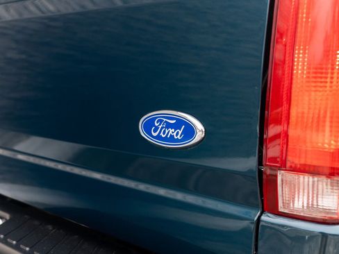 Used 1997 Ford F350 Reg Cab 133.0 WB 4WD image 26