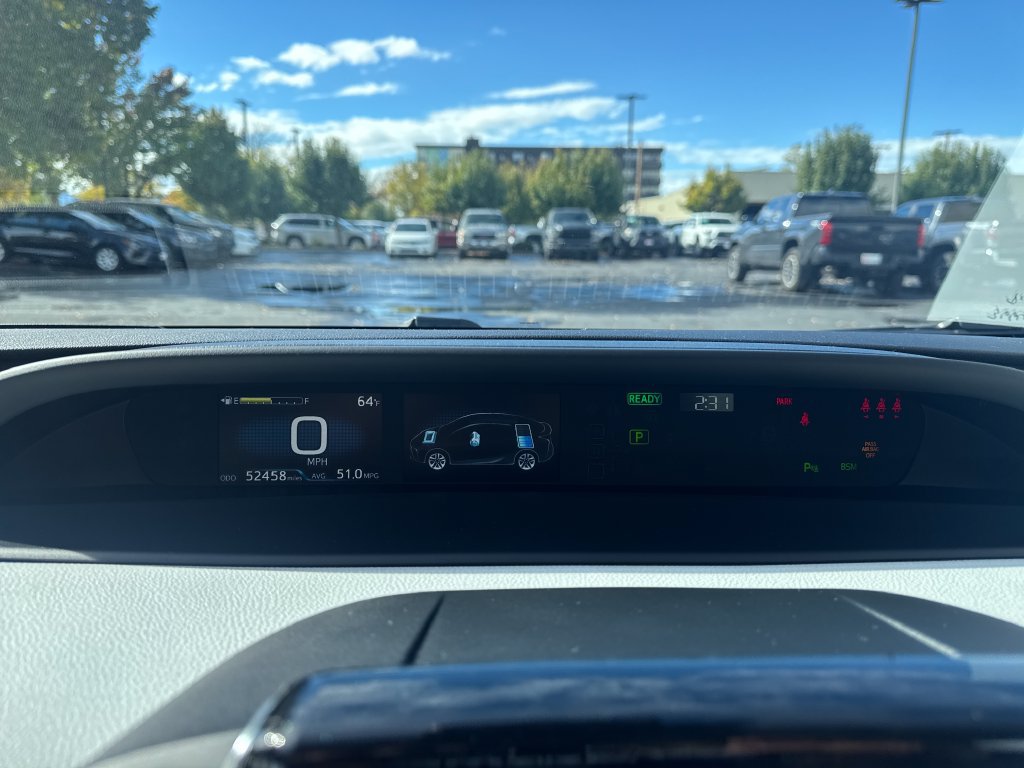 Certified 2022 Toyota Prius Limited w/ Premium Convenience Package FWD image 16
