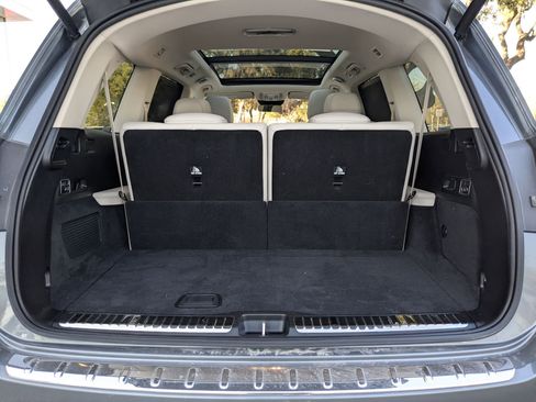 Used 2024 Mercedes-Benz GLS 450 4MATIC image 22