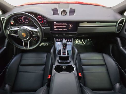Certified 2022 Porsche Cayenne Coupe image 13
