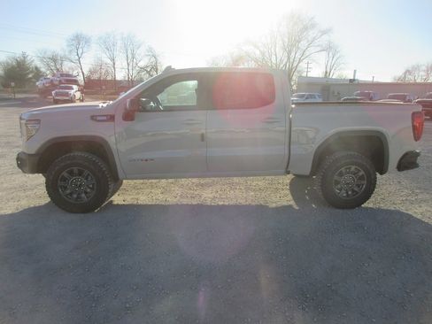 New 2026 GMC Sierra 1500 AT4X image 9