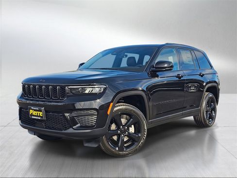 New 2025 Jeep Grand Cherokee Altitude image 1