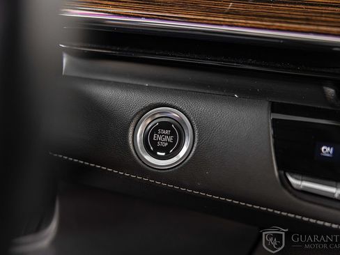 Used 2022 Cadillac Escalade ESV Luxury AWD/4WD image 29