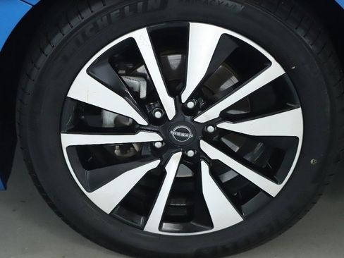 Certified 2024 Nissan Sentra SV w/ SV Premium Package image 38