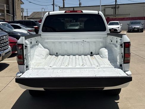 Used 2022 Nissan Frontier SV RWD image 30