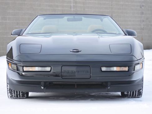 Used 1994 Chevrolet Corvette Convertible image 10