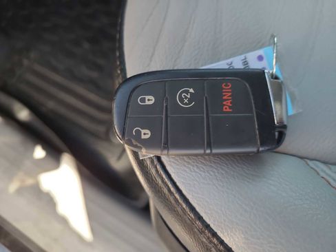 Used 2022 Jeep Compass Limited image 28